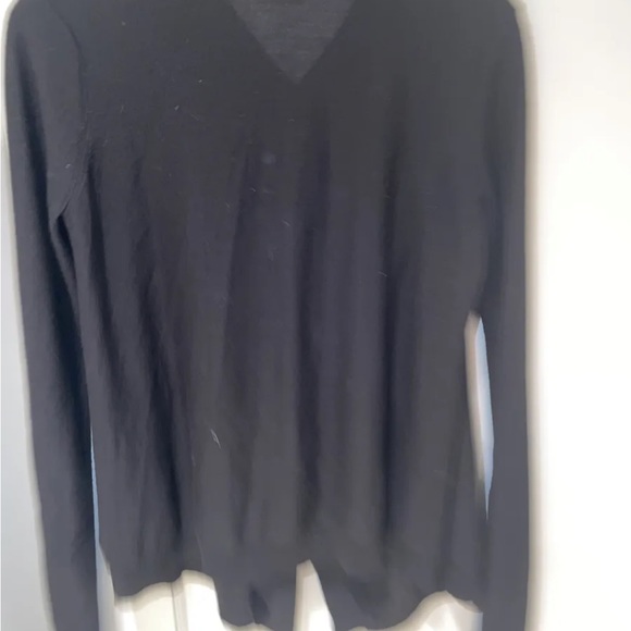 Water fall  cardigan Givenchy wool  large where with a broach as is look at pic - Picture 7 of 7